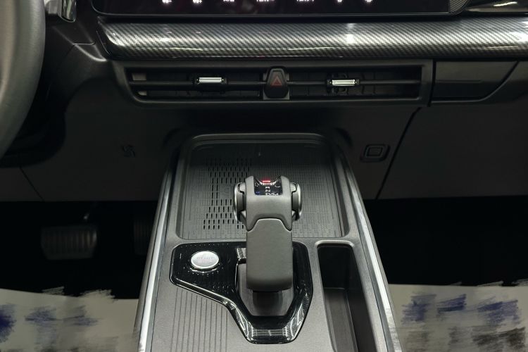 Used Haval X DOG 2022 1.5T DCT Two-Wheel Drive Trendy Edition Gear Lever