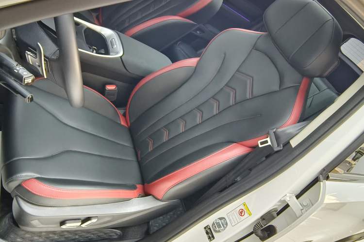 Used Haval X DOG 2022 1.5T DCT Two-Wheel Drive Trendy Edition Interior 12