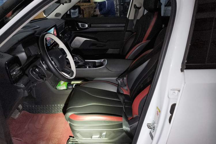Used Haval X DOG 2022 1.5T DCT Four-Wheel Drive Trendy Wild Edition Left Front Seat