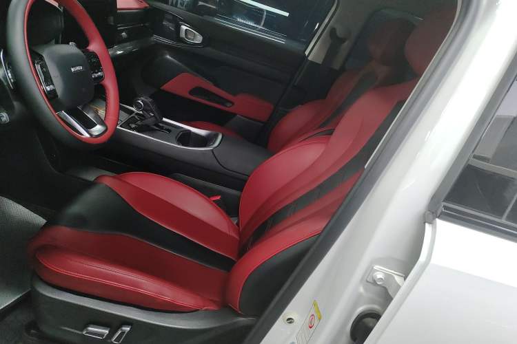 Used Haval X DOG 2022 1.5T DCT Two-Wheel Drive Trendy & Cool Edition Left Front Seat