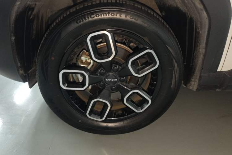 Used Haval X DOG 2022 1.5T DCT Two-Wheel Drive Trendy Edition Left Front Wheel Hub