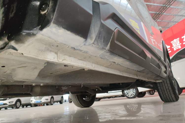Used Haval X DOG 2022 1.5T DCT Two-Wheel Drive Trendy Edition Left Side Sill