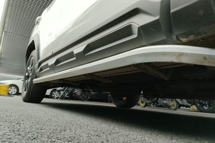 Used Haval X DOG 2022 1.5T DCT Two-Wheel Drive Trendy Edition Right Side Sill