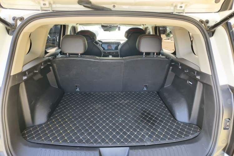 Used Haval X DOG 2022 1.5T DCT Two-Wheel Drive Trendy Edition Trunk