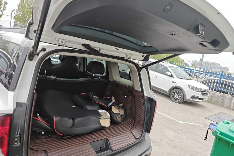 Used Haval X DOG 2022 1.5T DCT Two-Wheel Drive Trendy Edition Trunk