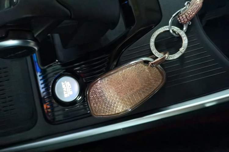 Used Haval X DOG 2022 1.5T DCT Two-Wheel Drive Trendy Sound Edition Vehicle Key