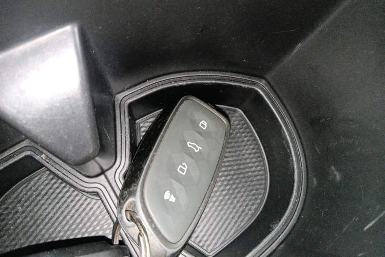Used Haval X DOG 2022 1.5T DCT Two-Wheel Drive Trendy & Cool Edition Vehicle Key