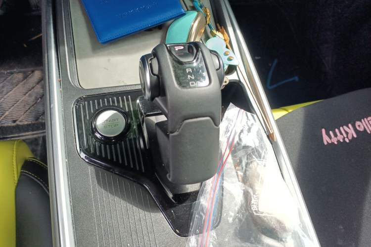 Used Haval X DOG 2022 1.5T DCT Two-Wheel Drive Trendy Edition Gear Lever