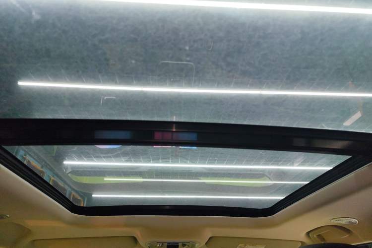 Used Haval X DOG 2022 1.5T DCT Two-Wheel Drive Trendy Edition Headliner