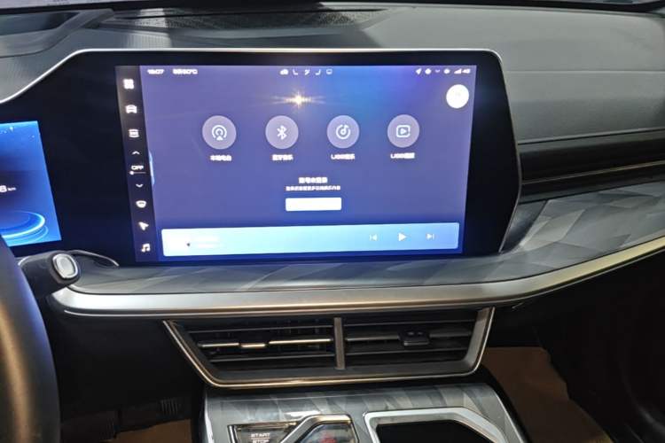Used Haval XY 2022 2.0T Smart Edition Audio And AC Panel