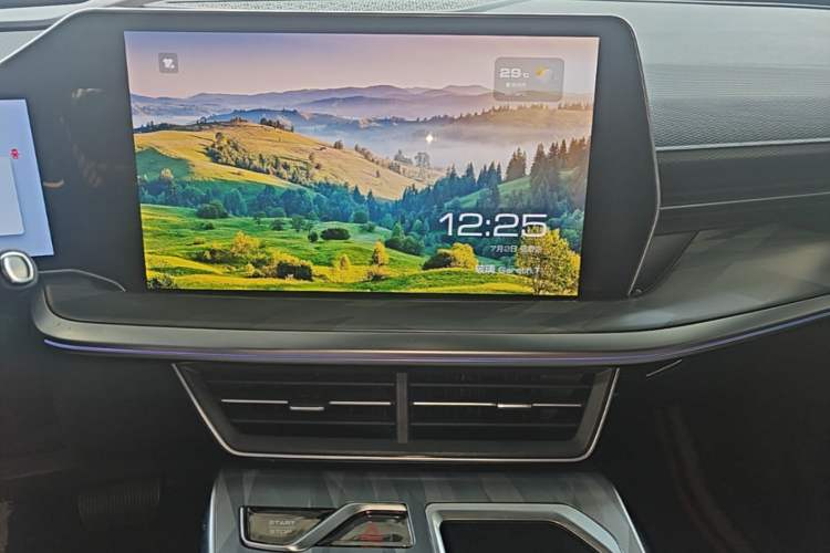 Used Haval XY 2022 1.5T ZhiZun Edition Audio And AC Panel