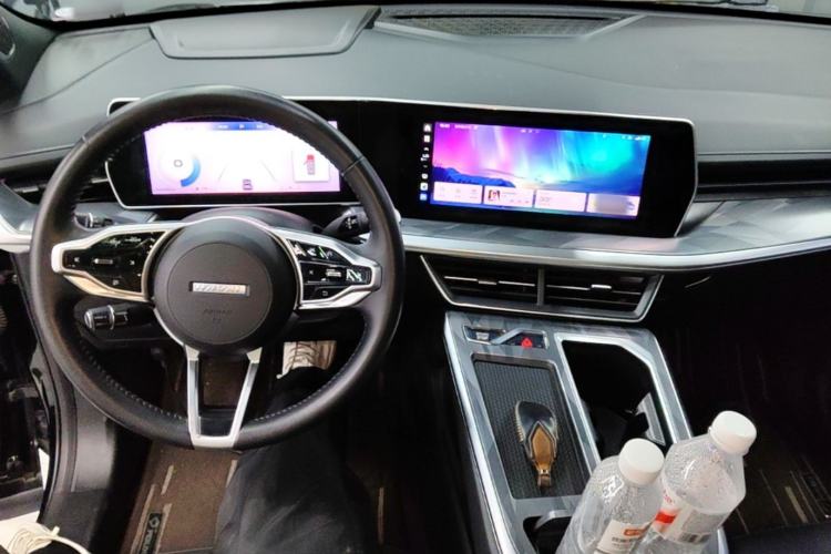 Used Haval XY 2022 1.5T Smart Edition Center Console
