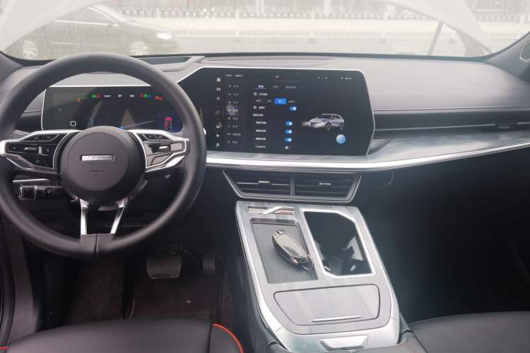 Used Haval XY 2022 1.5T Smart Edition Center Console