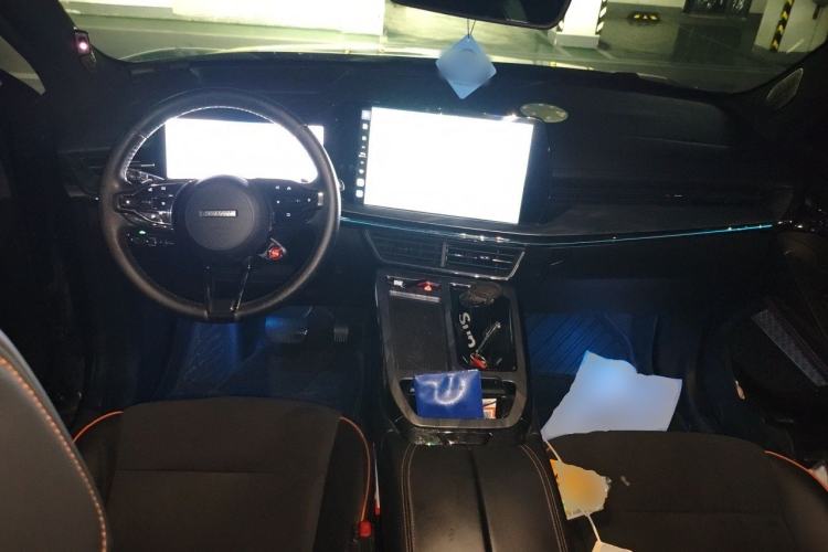 Used Haval XY 2022 2.0T ZhiZun Edition Center Console