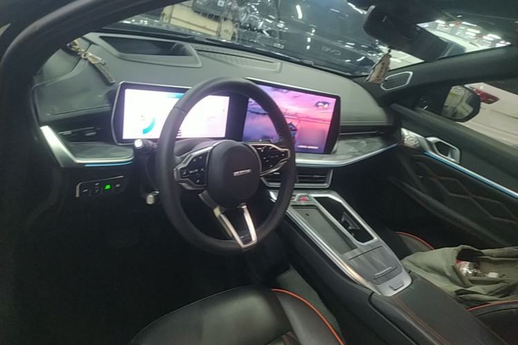 Used Haval XY 2022 1.5T Smart Edition Center Console