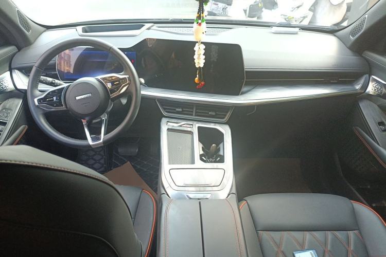 Used Haval XY 2022 1.5T Smart Edition Center Console