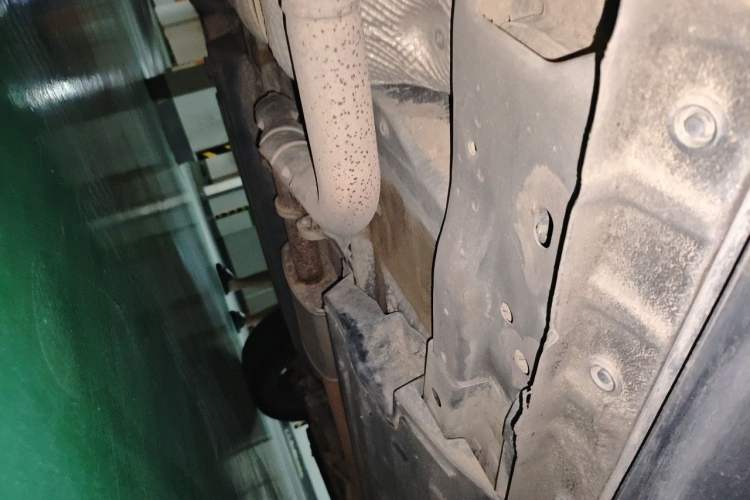 Used Haval XY 2022 2.0T ZhiZun Edition Chassis Rear Right