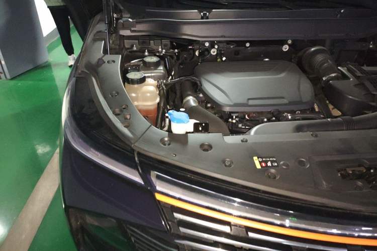 Used Haval XY 2022 1.5T Smart Enjoyment Edition DHT Engine Bay Right