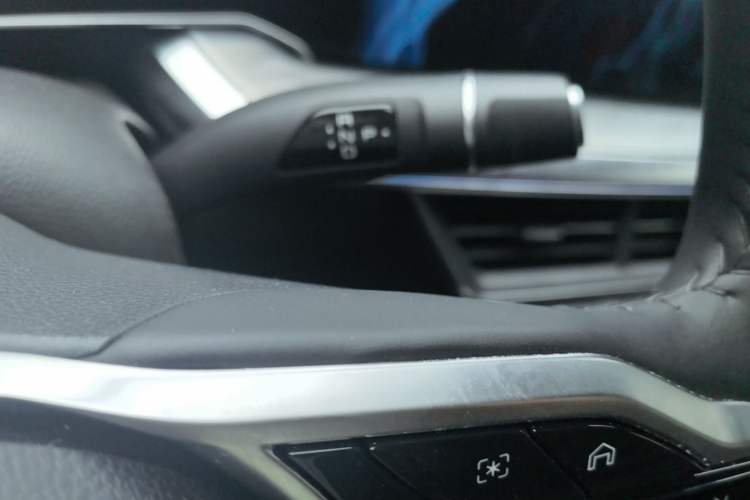 Used Haval XY 2022 1.5T Smart Edition Gear Lever