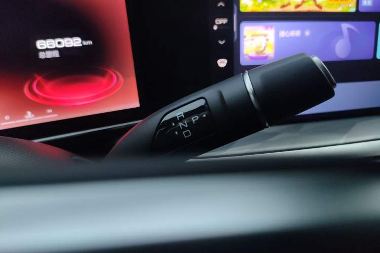 Used Haval XY 2022 1.5T Smart Edition Gear Lever