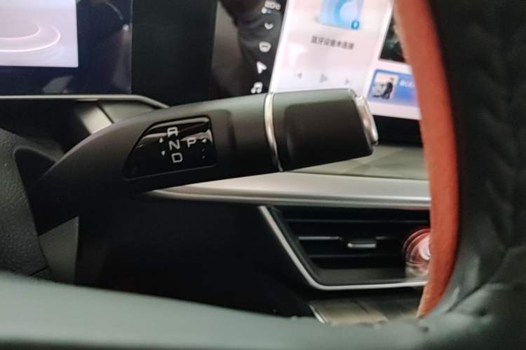 Used Haval XY 2022 1.5T Smart Leading Edition DHT Gear Lever