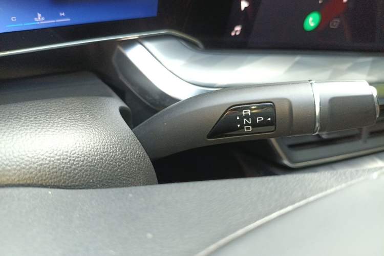 Used Haval XY 2022 1.5T Smart Edition Gear Lever