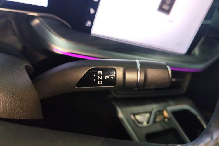 Used Haval XY 2022 1.5T Smart Edition Gear Lever