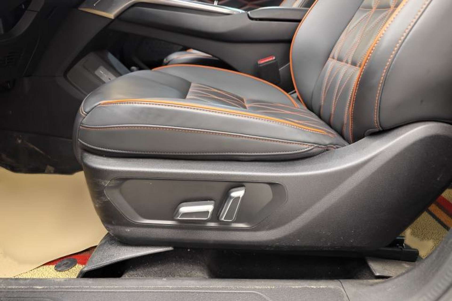 Used Haval XY 2022 2.0T Smart Edition Interior 11