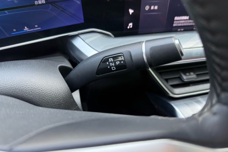 Used Haval XY 2022 1.5T Smart Edition Interior 12