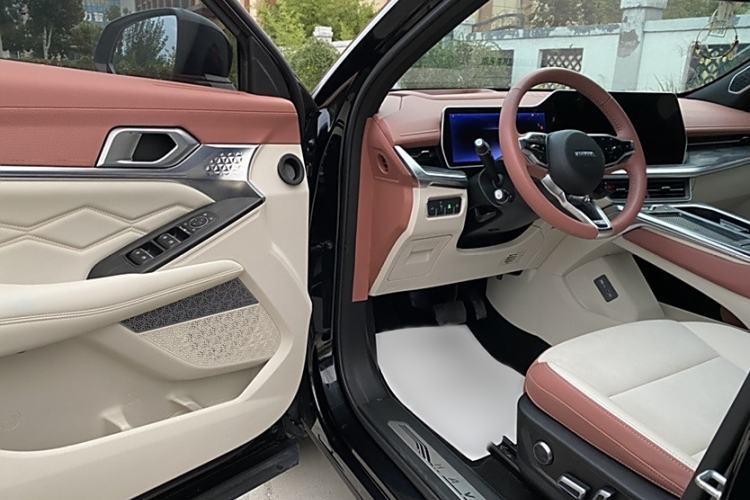 Used Haval XY 2022 2.0T ZhiZun Edition Interior 3