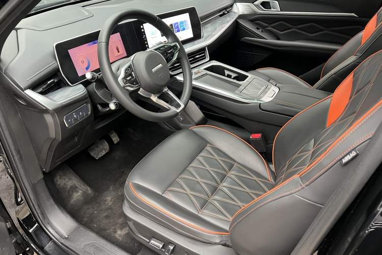 Used Haval XY 2022 1.5T Smart Edition Interior 6