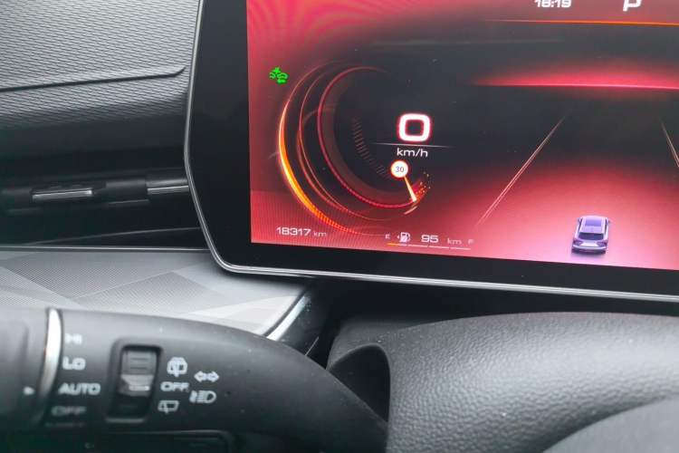 Used Haval XY 2022 1.5T Smart Edition Odometer Close Up