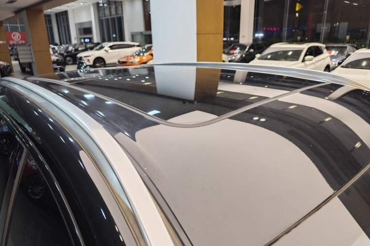 Used Haval XY 2022 2.0T Smart Edition Roof