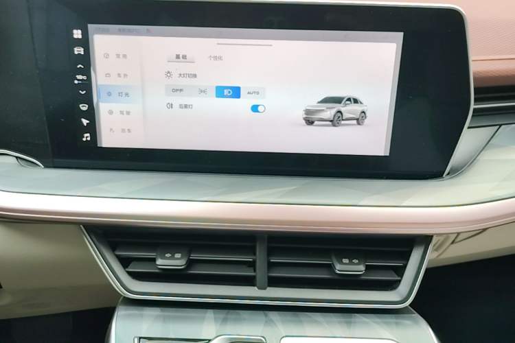 Used Haval XY 2022 1.5T Smart Edition Audio And AC Panel