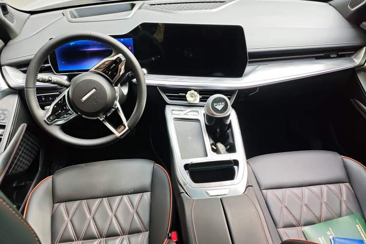 Used Haval XY 2022 1.5T Smart Enjoyment Edition DHT Center Console