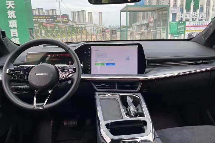Used Haval XY 2022 1.5T ZhiZun Edition Center Console