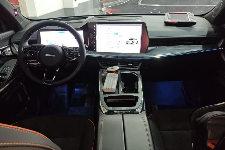 Used Haval XY 2022 1.5T ZhiZun Edition Center Console