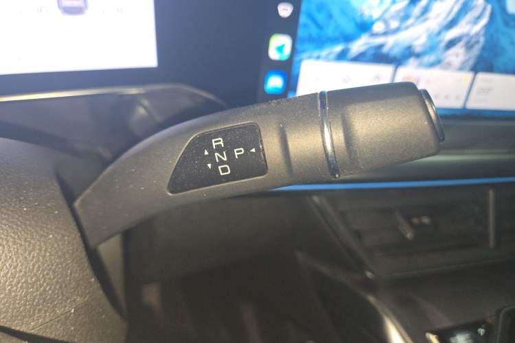 Used Haval XY 2022 1.5T Smart Edition Gear Lever