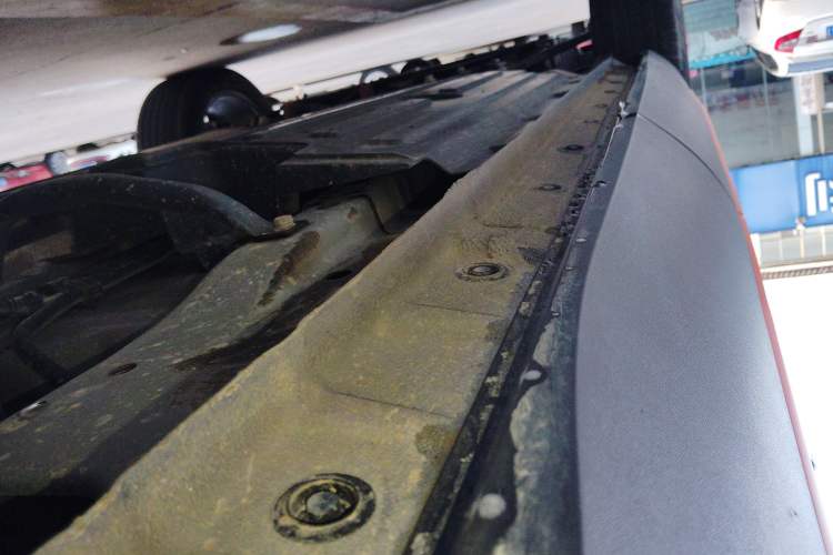 Used Haval XY 2022 1.5T Smart Edition Left Side Sill