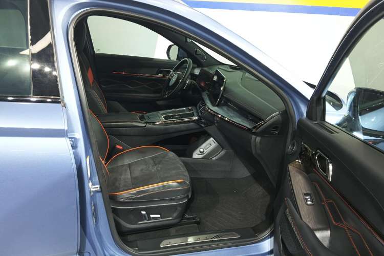 Used Haval XY 2022 2.0T ZhiZun All-Wheel-Drive Version Right Front Seat