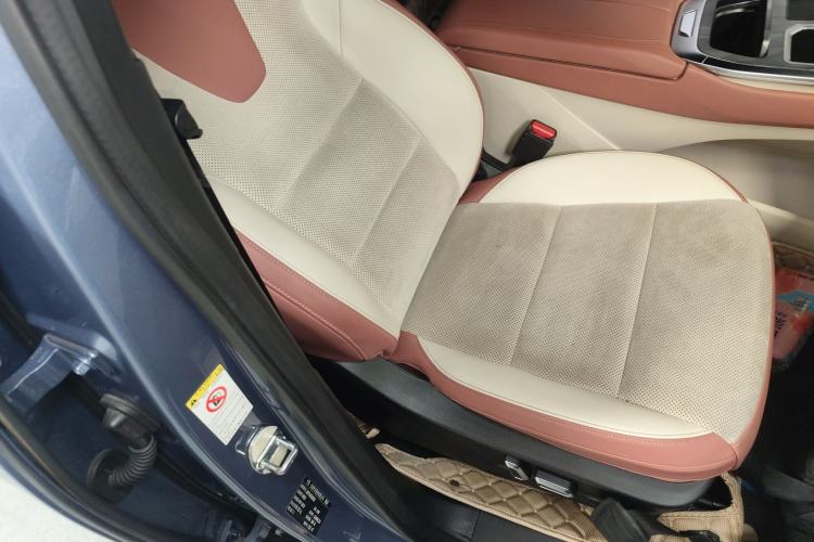 Used Haval XY 2022 2.0T ZhiZun All-Wheel-Drive Version Right Front Seat