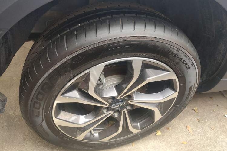 Used Haval XY 2022 1.5T ZhiZun Edition Right Rear Wheel Hub