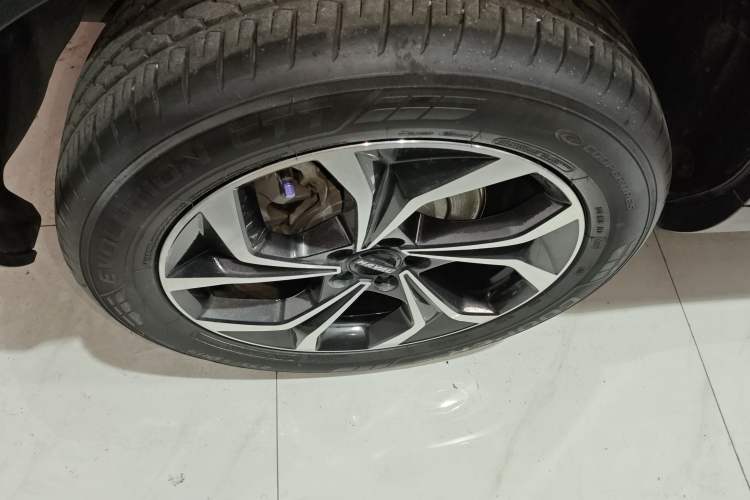 Used Haval XY 2022 1.5T ZhiZun Edition Right Rear Wheel Hub