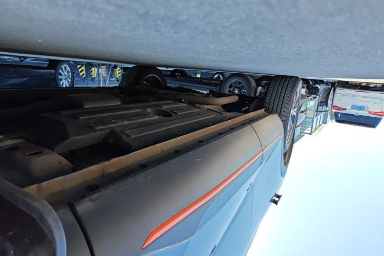 Used Haval XY 2022 1.5T ZhiZun Edition Right Side Sill