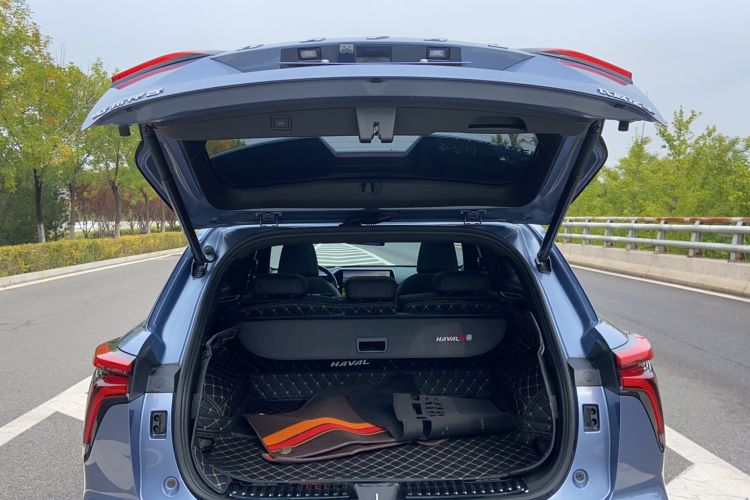 Used Haval XY 2022 1.5T Smart Edition Trunk