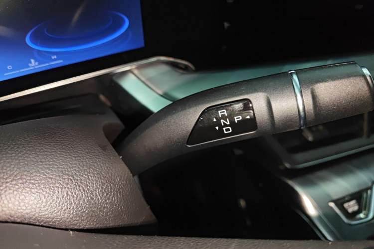 Used Haval XY 2022 1.5T Smart Edition Gear Lever