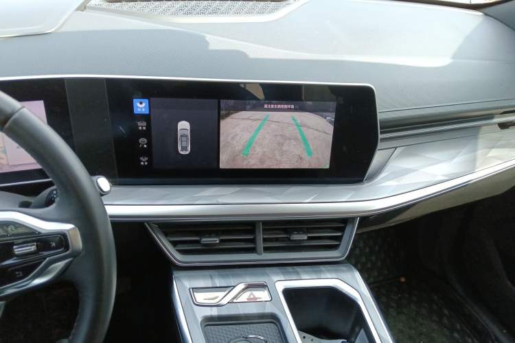 Used Haval XY 2022 1.5T Smart Leading Edition DHT Audio And AC Panel