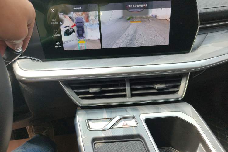 Used Haval XY 2022 1.5T Smart Edition Audio And AC Panel