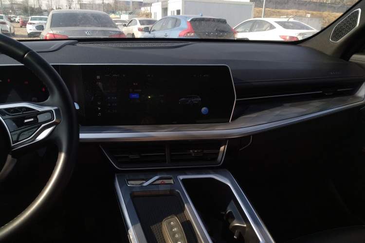 Used Haval XY 2022 1.5T Smart Leading Edition DHT Audio And AC Panel
