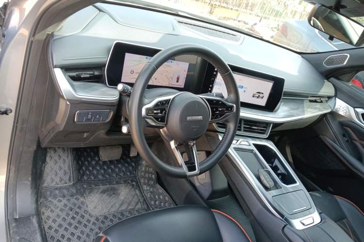 Used Haval XY 2022 1.5T Smart Leading Edition DHT Center Console
